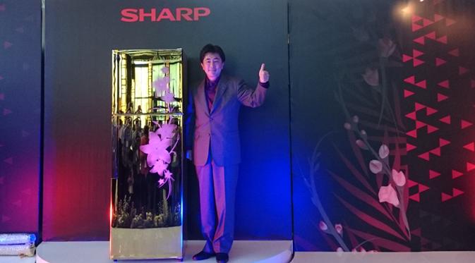 Lemari Es Emas Sharp (Liputan6.com)