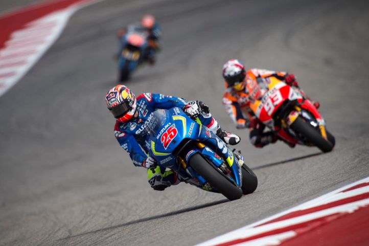 Marc Marquez mengejar Maverick Vinales. (Sportrider.com)