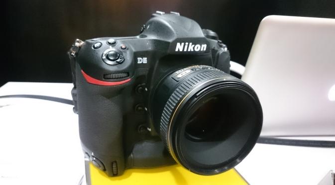 Nikon D5 (Liputan6.com)