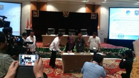 Penandatanganan MoU nomor panggilan darurat (Kemendikbud)