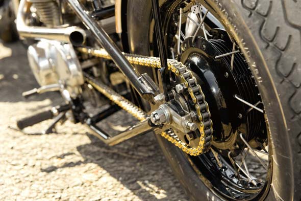 Rantai dan gir sepeda motor. (Motorcycle.com)