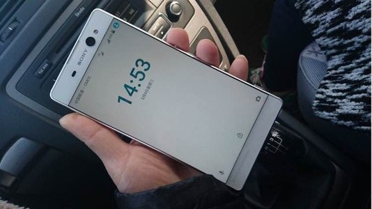 Sony Xperia C6 (Phonearena)