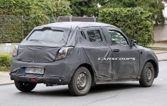 Suzuki Swift 2017 tampak belakang. (Carscoops.com)