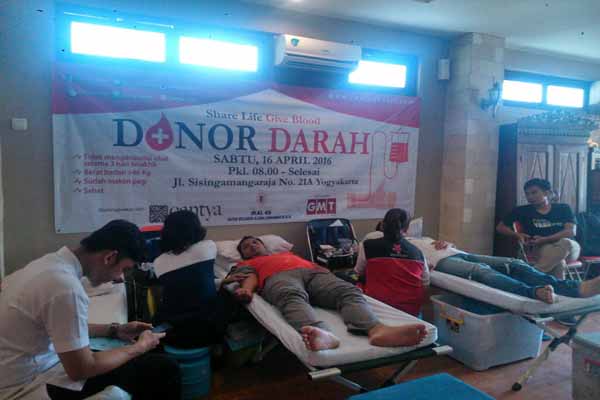 Suasana aksi donor darah di Canthya Hotel jalan Sisingaramangaraja No. 21a Jogja, Senin (18/4/2016). (JIBI/Harian Jogja/Ist)