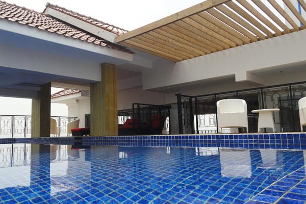 Kolam renang The Cube Hotel Jogja. (Istimewa)