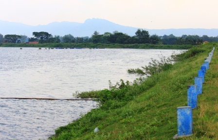 Suasana mendekati senja di Waduk Mulur, Sukoharjo (Maryana Ricky. P.D/JIBI/Solopos)