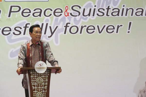 Gubernur DIY, Sultan Hamengkubuwono X saat memberikan kuliah umum mahasiswa baru STIPRAM di Hotel Sahid Raya, Babarsari, Sleman, pada Senin (8/8/2016). (Irwan A. Syambudi/JIBI/Harian Jogja)
