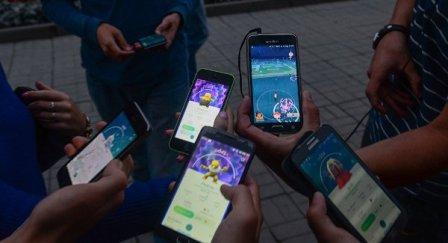 Aktivitas bermain Pokemon Go (Sputiknews.com)
