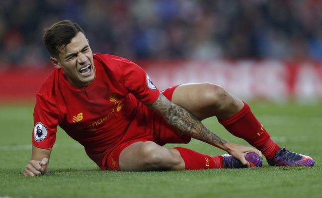 Philippe Coutinho mengalami cedera. (Reuters / Lee Smith)