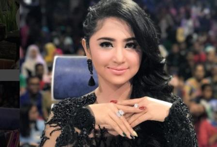 Dewi Persik (Instagram @dewiperssikreal)