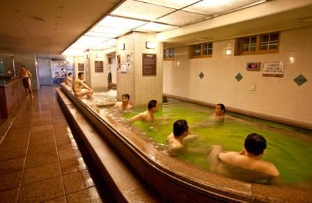 Kolam Jjimjilbang (wsj.net)
