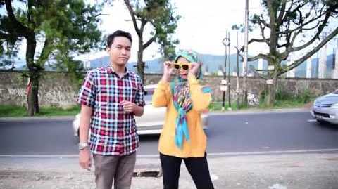 Ria Ricis saat melakukan Telolet Challenge (Youtube)