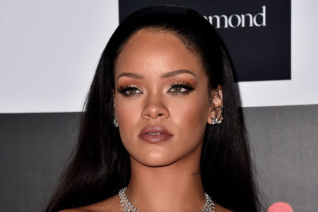Rihanna (Popcrush.com)