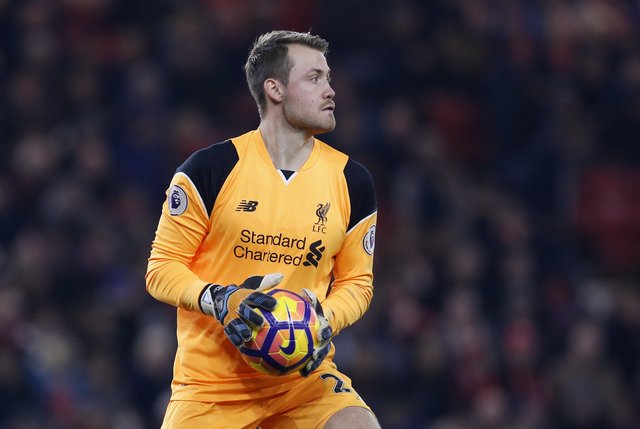 Kiper Liverpool, Simon Mignolet. (Reuters / Ed Sykes)