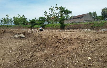 Lahan seluas 7.400 meter persegi untuk membangun perumahan khusus TKI di Desa Karangrejo, Kecamatan Wungu, Kabupaten Madiun. Foto diambil Selasa (20/12/2016). (Abdul Jalil/JIBI/Madiunpos.com)