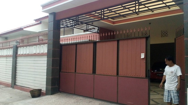 Situasi rumah milik Handoko, 54, Kampung Kepatihan Kulon No. 35, RT 004/RW 001, Kepatihan Kulon, Jebres, yang dirampok, Minggu (25/12/2016). Foto diambil Senin (26/12/2016). (Muhammad Ismail/JIBI/Solopos)