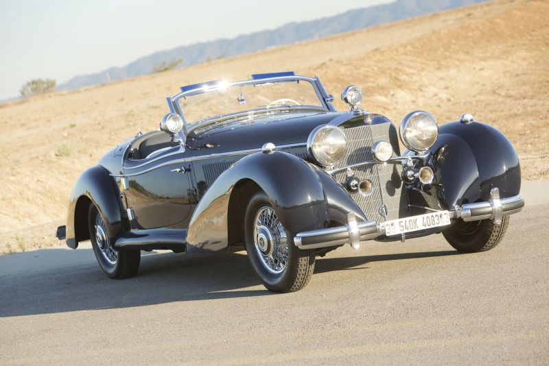 Mercy Mercedes-Benz buatan 1930-an yang diprediksi laku hingga Rp113 miliar. (Istimewa)