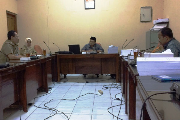 Suasana rapat dengar pendapat Komisi D DPRD Gunungkidul dengan manajemen RSUD mengenai proses rekrutmen pegawai di ruang Komisi D, Selasa (10/1/2017). (David Kurniawan/JIBI/Harian Jogja)