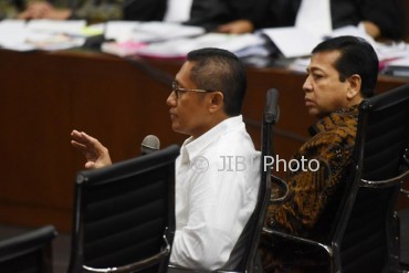 SIDANG E-KTP Anas Urbaningrum dan Setya Novanto bersaksi dalam sidang kasus dugaan korupsi e-KTP di Pengadilan Tipikor Jakarta, Kamis (6/4/2017).(JIBI/Solopos/Antara/Akbar Nugroho Gumay)