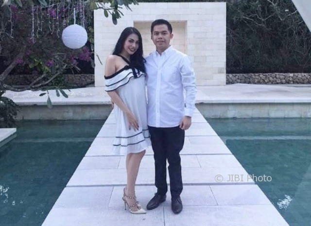 Kezia Karamoy dan Axcel Narang (Instagram @itskeziakaramoy)