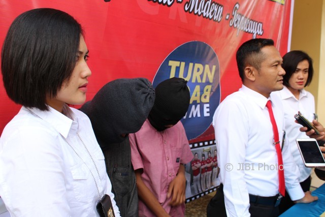 Kasatreskrim Polres Boyolali AKP Miftakul Huda memberikan keterangan terkait kasus dua pelajar SMP Boyolali yang mencuri sepeda motor, Senin (19/6/2017), di mapolres setempat. (Akhmad Ludiyanto/JIBI/Solopos)