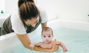 Foto ilustrasi: Spa bayi memiliki banyak manfaat. (mamamia.com.au)