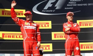 Kimi Raikkonen dan Sebastian Vettel (JIBI/REUTERS/Laszlo Balogh)