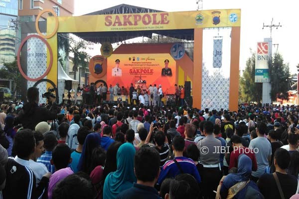 Peluncuran aplikasi Sakpole