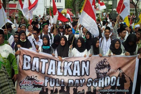 demo full day school