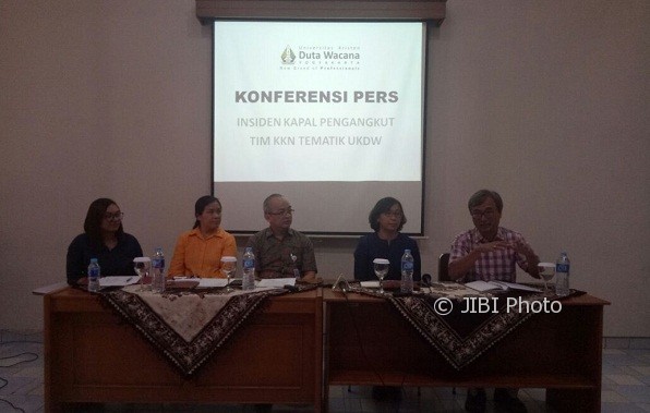 Rektor UKDW Henry Feriadi saat jumpa pers di UKDW Jogja, Senin (31/7/2017). ( I Ketut Sawitra Mustika/JIBI/Harian Jogja)