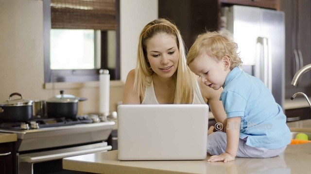 Foto ilustrasi: Memiliki anak lelaki berpengaruh terhadap kesehatan jantung ibu. (moneycrashes.com)