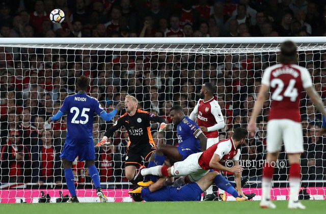 Arsenal vs Leicester City (JIBI/REUTERS/Eddie Keogh)