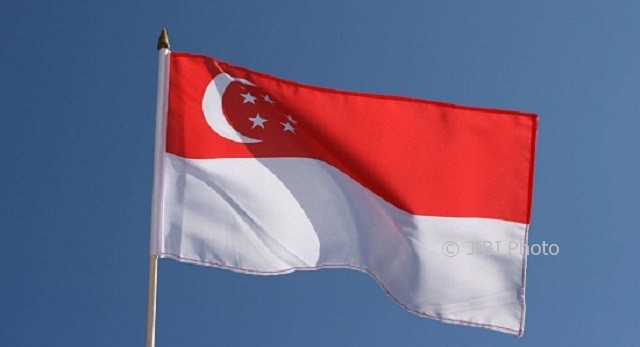 Bendera Singapura. (Royal-flags.co.uk)