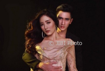 Foto mesra Natasha Wilona dan Verrell Bramasta (Instagram @fdphotography90)