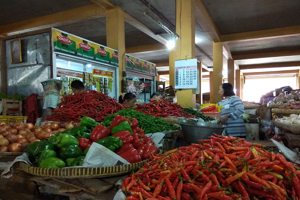 Harga beragam jenis cabai mulai berangsur normal dan harga sayuran juga semakin murah di Pasar Beringharjo, Jumat (4/8/2017). (Holy Kartika N.S/JIBI/Harian Jogja)