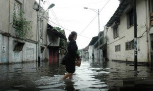 Ilustrasi banjir yang menggenangi Kota Semarang. (JIBI/Solopos/Antara)