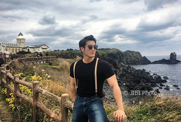 Lee Min Gyu (Instagram @teacher.lee)Lee Min Gyu (Instagram @teacher.lee)