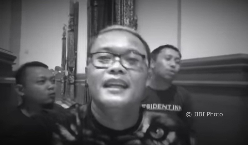 Parodi Eta Terangkanlah ala Sule (Youtube)Parodi Eta Terangkanlah ala Sule (Youtube)