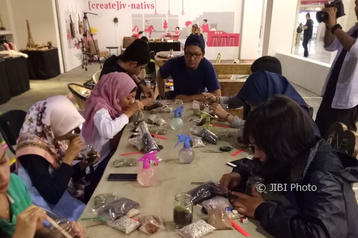 Sketch & Terrarium Workshop di Galleria Mall. (Ist)