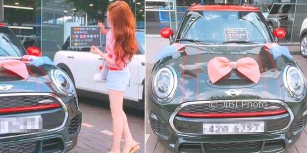 Wanita berikan mobil mewah untuk pacarnya (Allkpop)