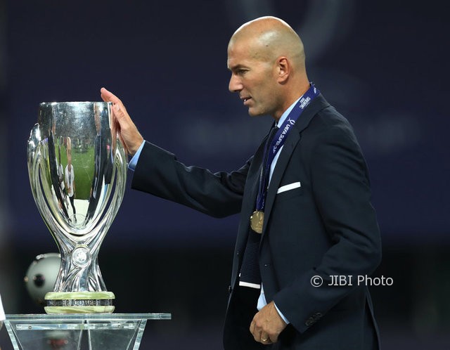 Pelatih Real Madrid Zinedine Zidane (JIBI/REUTERS/Eddie Keogh)
