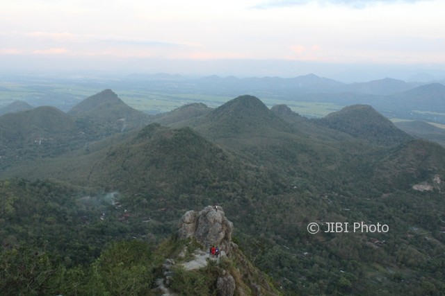 Puncak Gunung Cumbri di Desa Biting, Kecamatan Purwantoro, Wonogiri. (Ahmad Wakid/JIBI/Solopos)