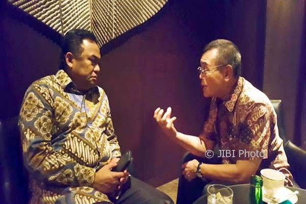Rachmat Gobel dan Charles Saerang.