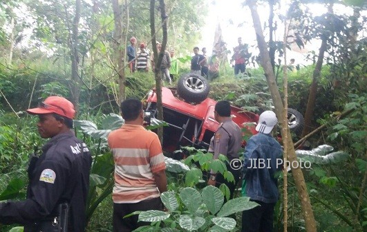Jeep lava tour masuk jurang diduga karena rem blong mengakibatkan wisatawan luka-luka, Rabu(2/8/2017). (Sekar Langit Nariswari/JIBI/Harian Jogja)