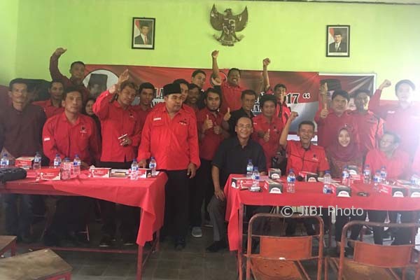 Ketua DPP PDI Perjuangan Nusyirwan Soejono saat rapat koordinasi dengan pengurus DPC PDI Perjuangan Kabupaten Purworejo, Senin (7/8/2017). (Foto istimewa)
