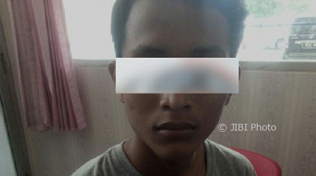 AR, 16, remaja warga Desa Kedungsari, Kecamatan Singorojo, Kabupaten Kendal, Jateng yang disangka melakukan pencabulan terhadap AN, 16, warga Desa Ngareanak, Kecamatan Singorojo, Kabupaten ?endal. (Tribratanews.polri.go.id)