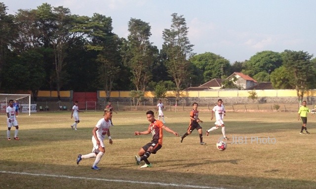 PSISra Sragen vs Persis Gotong Royong (JIBI/Solopos/Chrisna Chanis Cara)