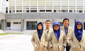 Mahasiswa UGM membuat alat Glucosaga untuk mengukur gula darah tanpa harus mengambil darah (IST)