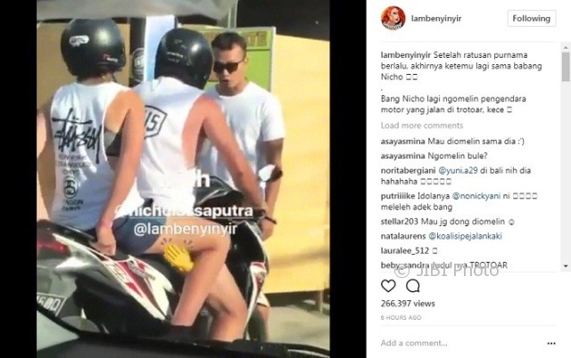 Nicholas Saputra menegur pengendara motor ngawur (Instagram @lambenyinyir)