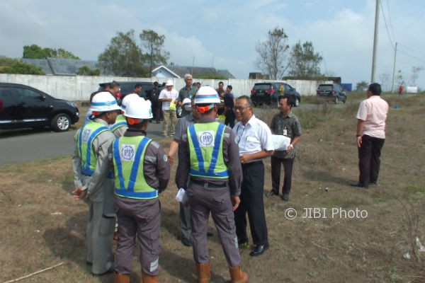 Suasana saat Tim Pengawal Pengaman Pemerintah dan Pembangunan (TP4) Kejaksaan Agung Republik Indonesia, meninjau lokasi proyek pembangunan bandara New Yogyakarta International Airport (NYIA) di kawasan Congot, Kecamatan Temon, Kamis (28/9/2017). (Uli Febriarni/JIBI/Harian Jogja)